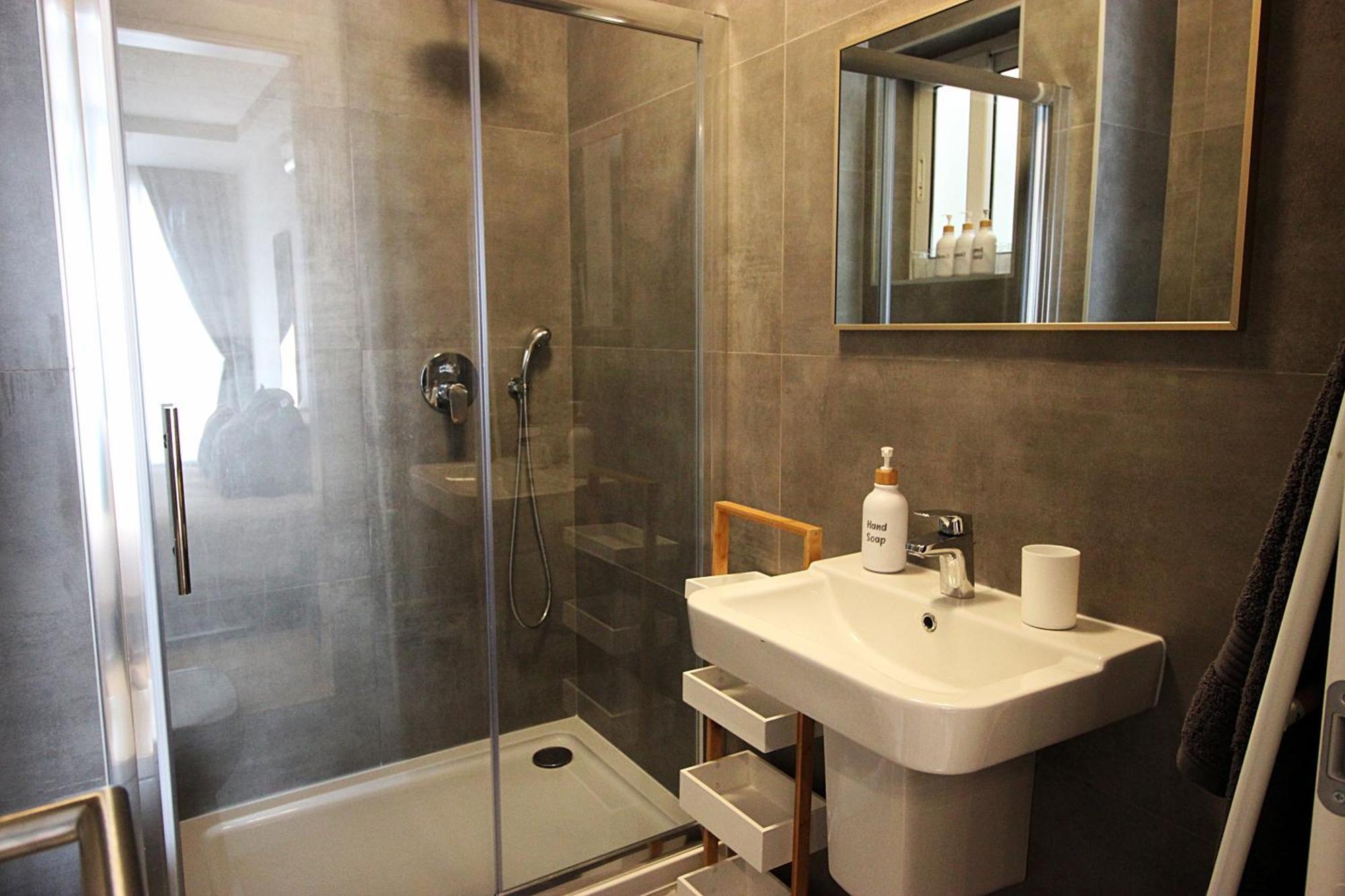 Modern & Spacious 2Br Penthouse With Terrace - Close To Qawra Beach San Pawl il-Baħar Eksteriør bilde